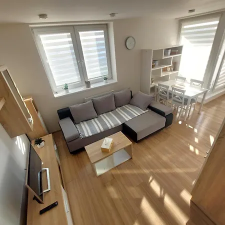 Adriana's Apartman 24 아파트 포프라트